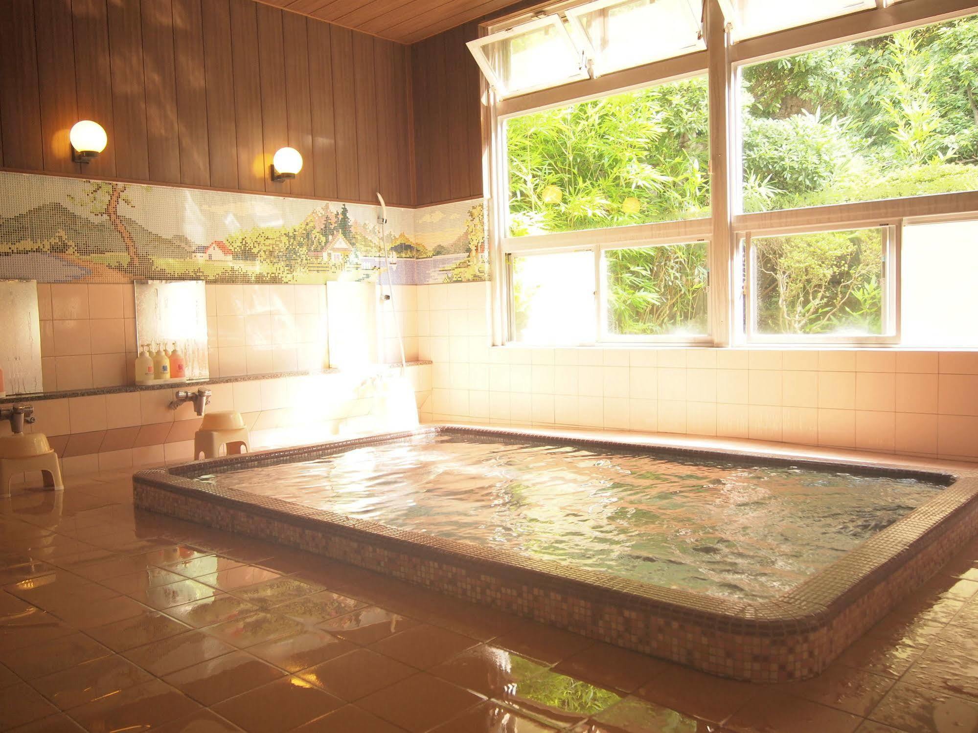 Yourou Onsen Honkan Onomichi Εξωτερικό φωτογραφία